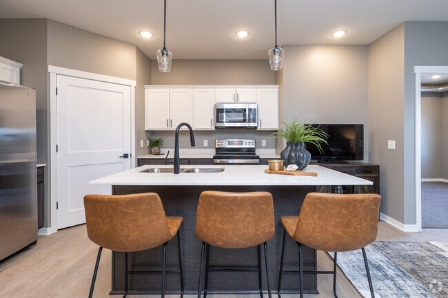 2BD, 2BA - 871SF - Kitchen