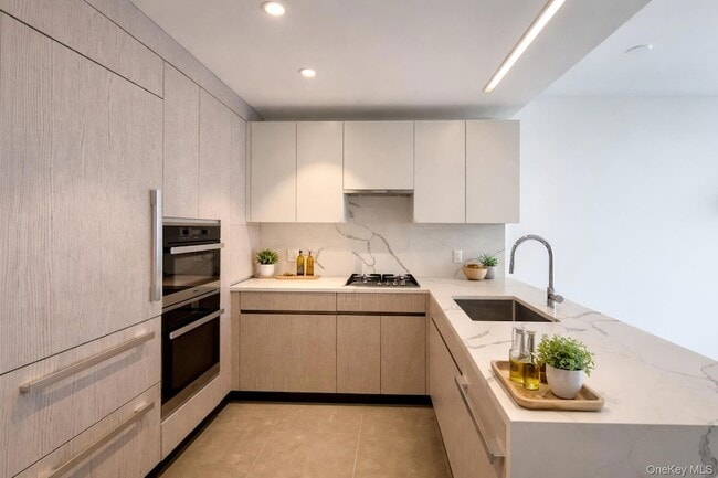 Photo - 133-27 39th Ave Unit 5T