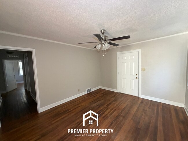 Photo - 3145 N Lafayette Cir