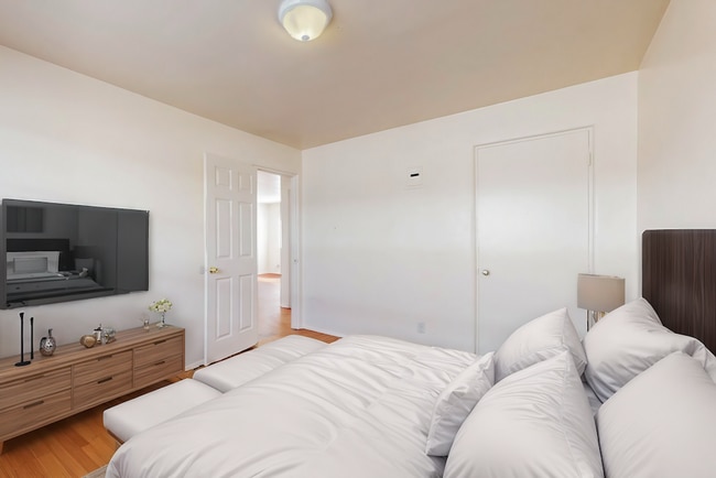 Photo - 1033 Louisiana Blvd SE Unidad C