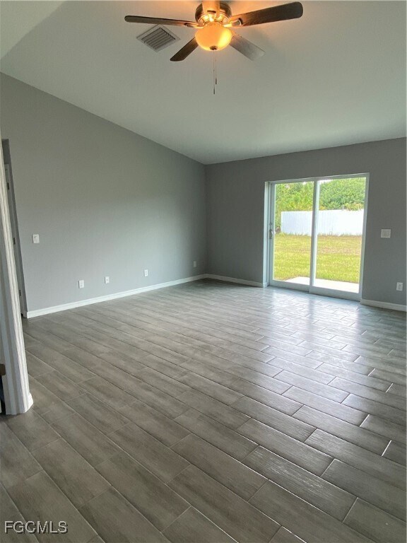 Photo - 3004 40th St W