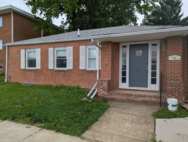 Building Photo - 104 S Parke St Unit 104 S. Parke St.