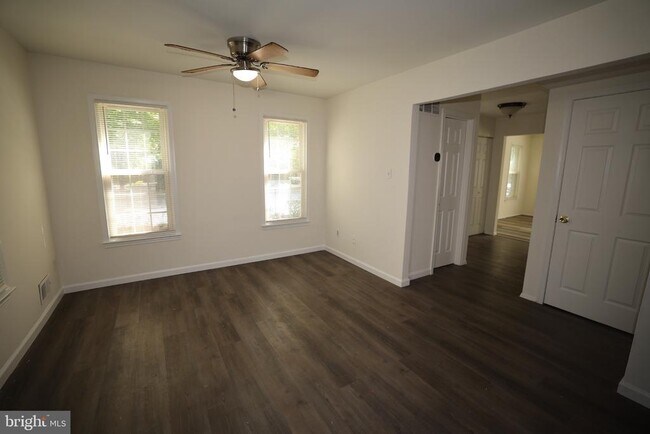 Photo - 2400 Ansdel Ct