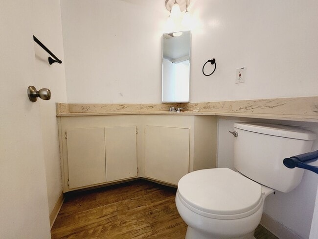 Photo - Specious Carmichael Townhome- Available 02/01