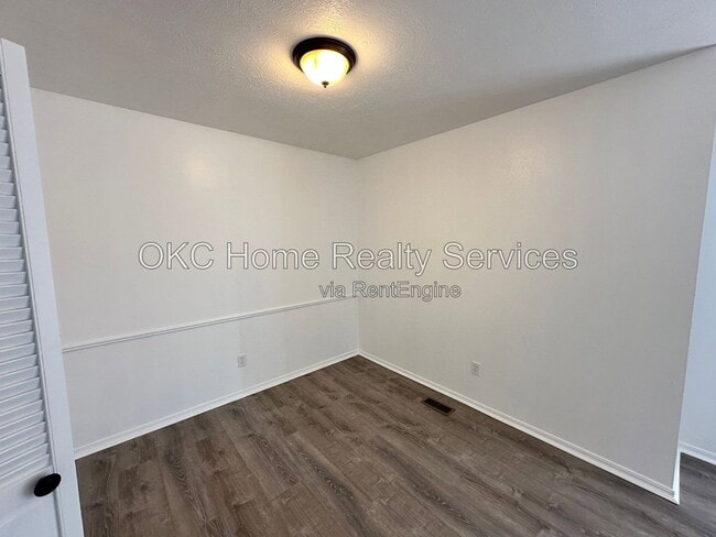 Photo - 1428 SW 72nd St