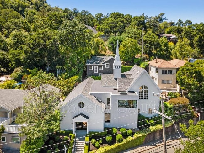 Building Photo - 1405 San Anselmo Ave