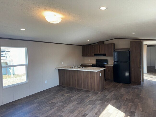 Photo - University Estates 27