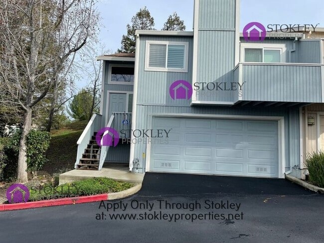 Building Photo - 461 Camelback Rd