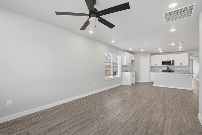 Photo - 3035 Glennster St