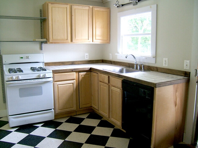 Photo - 11 Saint John St Unit 2