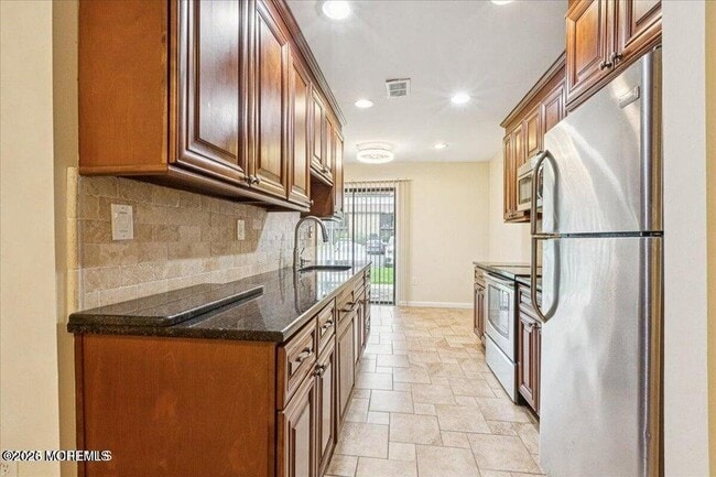 70 Overlook Way