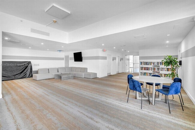Photo - 10350 W Bay Harbor Dr Unit 8F