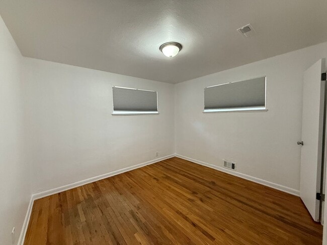 Photo - Beautifully Updated Home near Federal & Al...