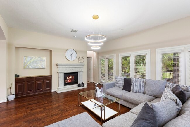 Photo - 19 Driftdale Pl