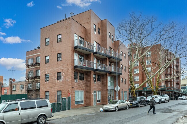 Neighborhood Context - 136-20 Cherry Ave