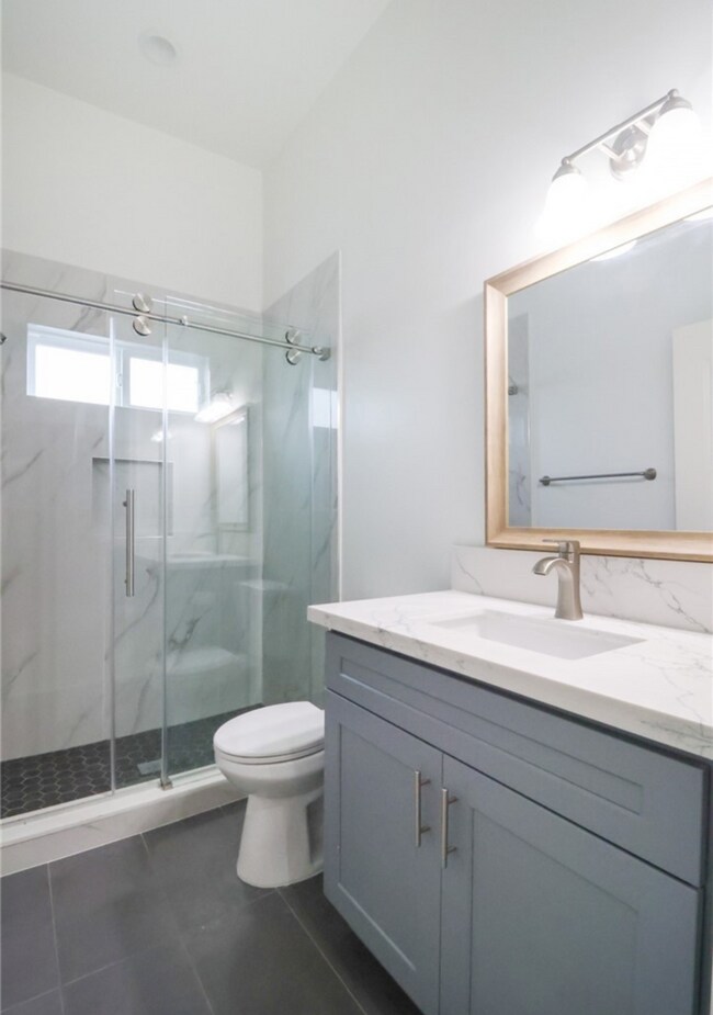 Photo - 2931 Manitou Ave Unidad 2931 1/2 Manitou