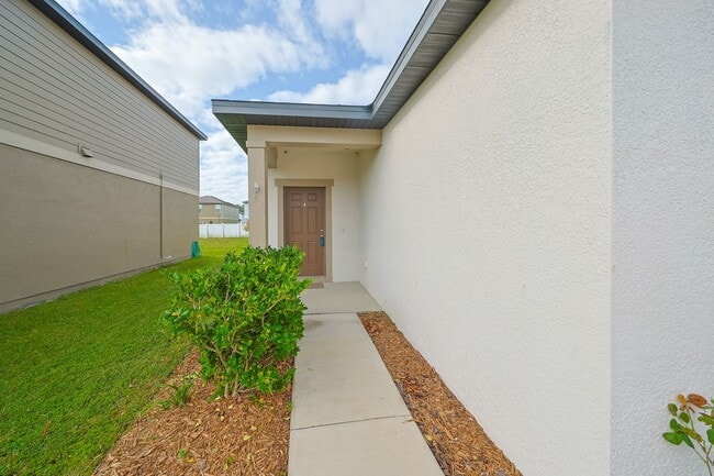 Photo - Beautiful Home 3/2/2 Home