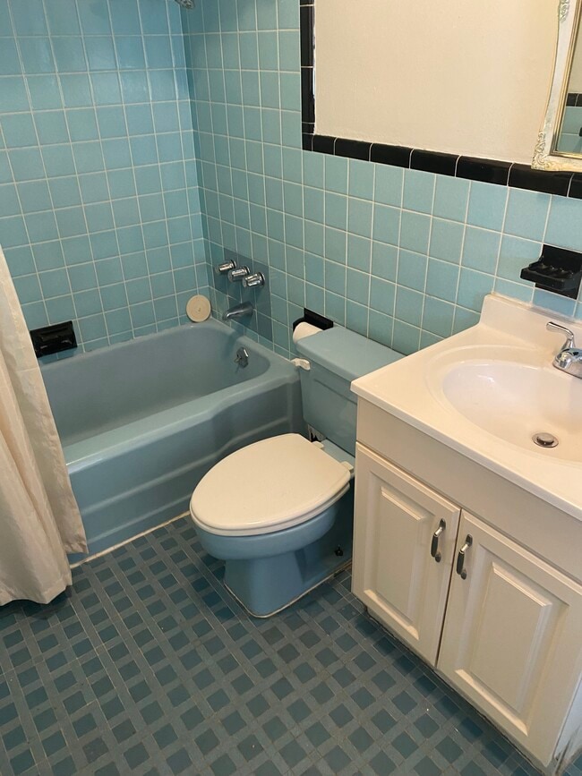 Photo - 1588 NE 110th St Unidad 1