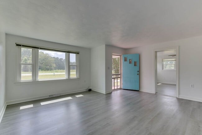 Photo - 2859 E River Rd