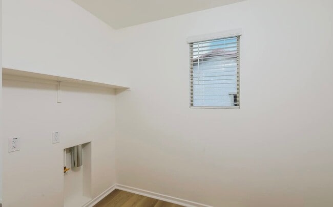 Building Photo - 4076 Sea Meadow Way Rental