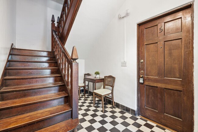 Photo - 3319 Pine St