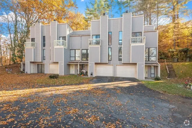 Building Photo - 98 Valley Forge Dr Rental