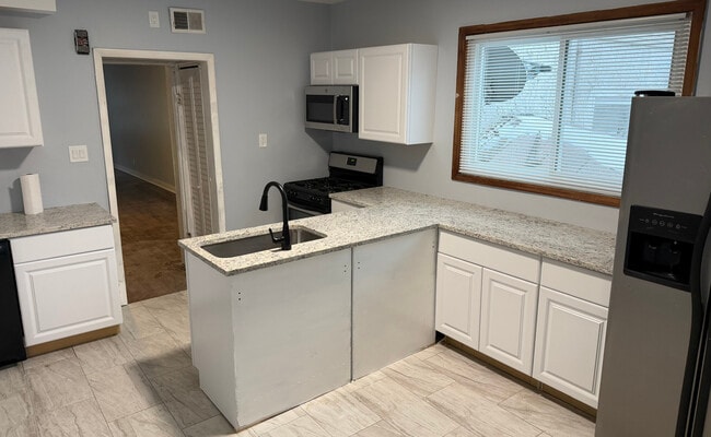 Photo - 1726 N Artesian Ave