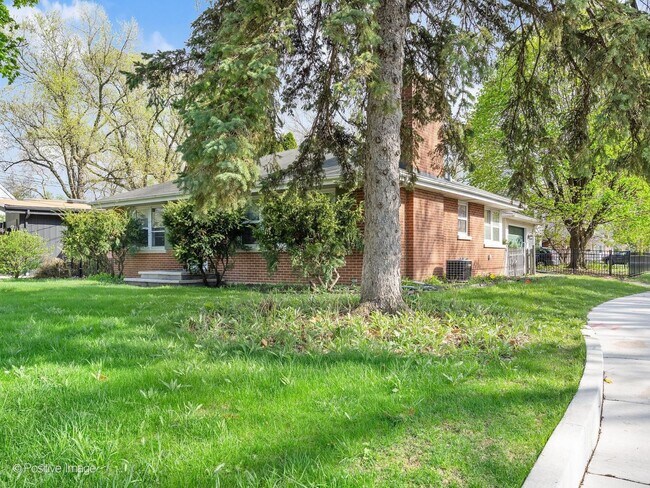 Photo - 405 Greenfield Ave