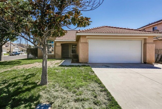 3BD/2BA May Ranch Home! - 3BD/2BA May Ranch Home!
