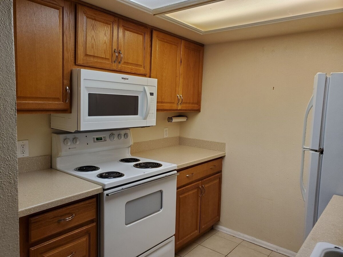 Photo - 844 Tenderfoot Hill Rd Unit 102