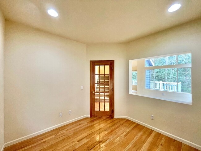 Photo - Spacious Home in Prime Sammamish Location