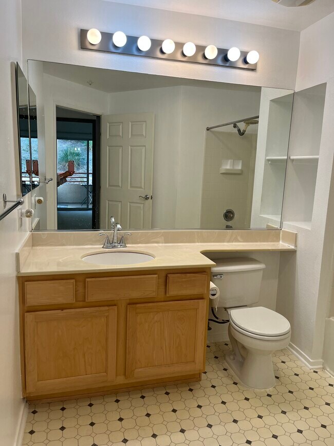 Photo - 280 Caldecott Ln Unit 116