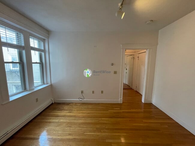 Building Photo - 1677 Commonwealth Ave Unit 15