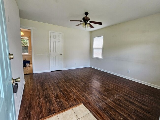 Photo - 126 Red Cedar Dr