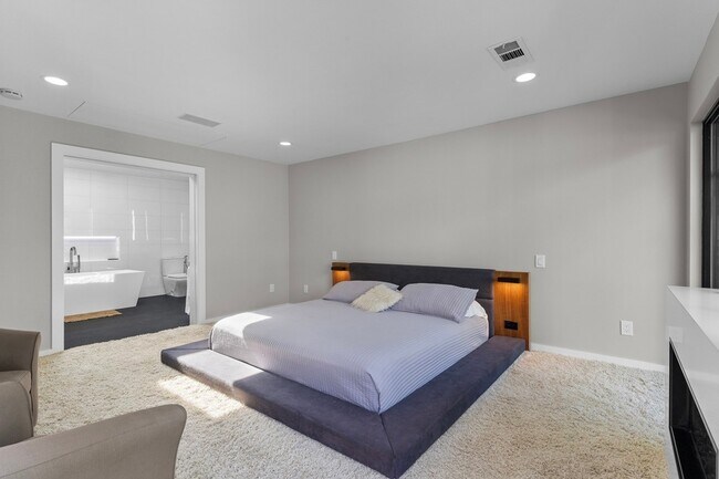 Photo - 16831 Thomas Chapel Dr