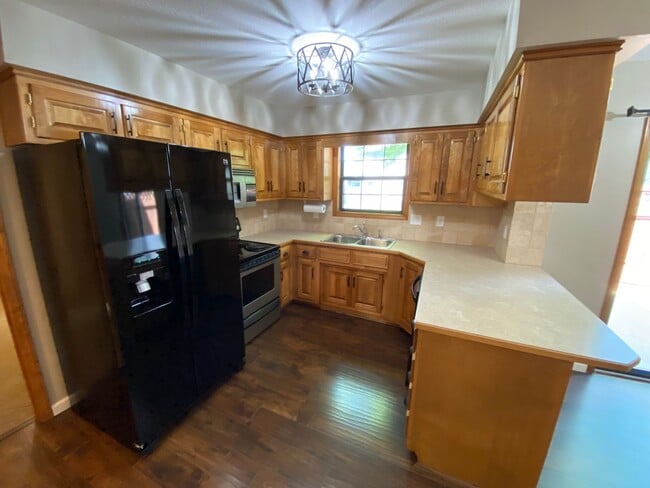 Photo - Great West Central Location