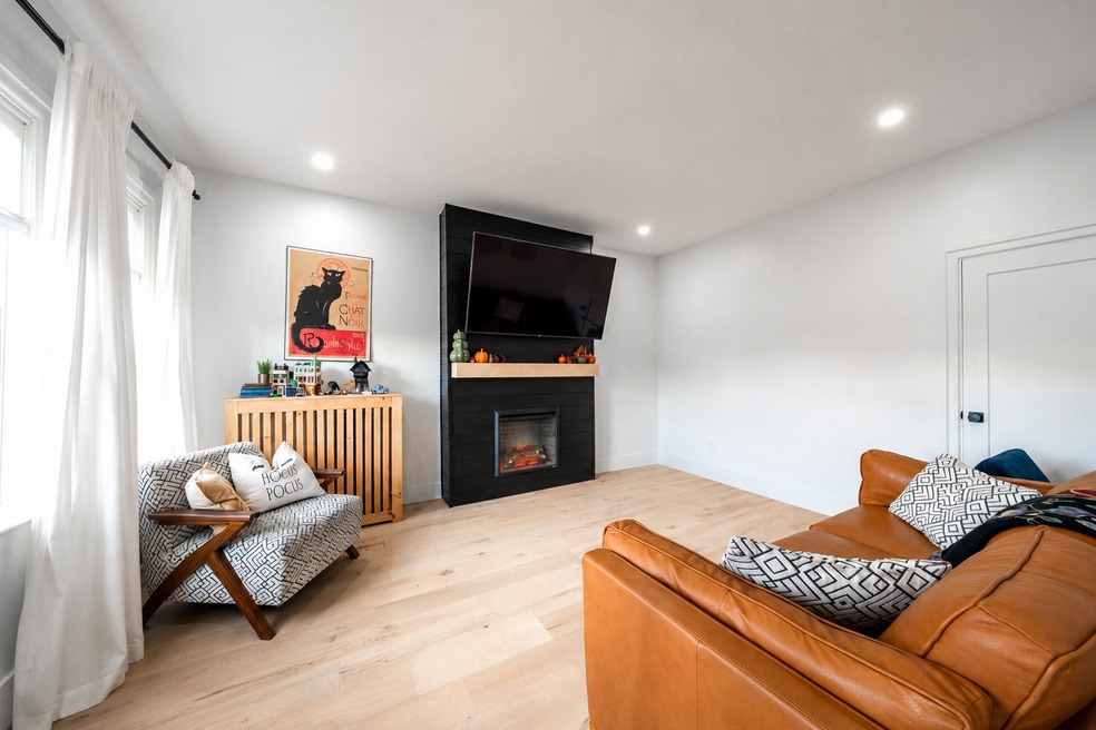 281 Washington Ave Unit 2
