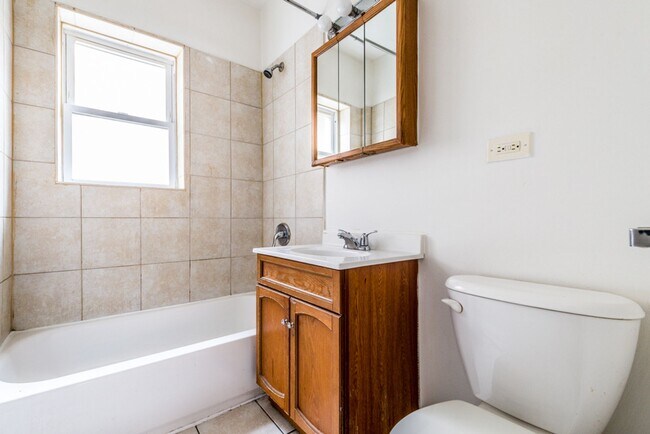 Photo - 8155 S Maryland 836-42 E 82nd Chicago, IL 60619