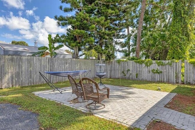 Photo - 1817 Marbeth St