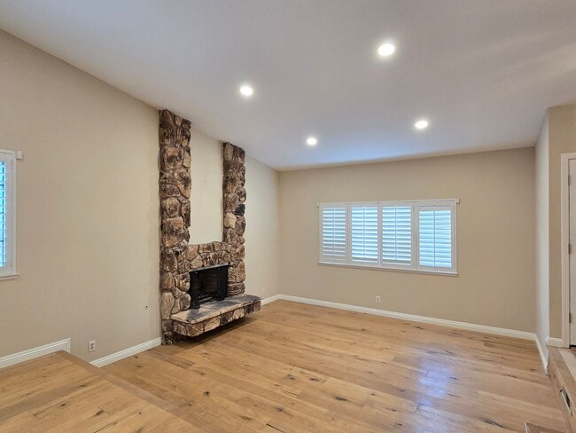 Photo - 115 Espada Pl