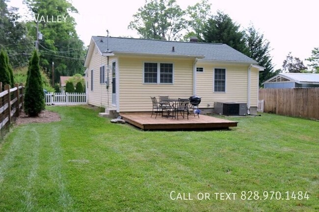 Photo - 313 Valley St