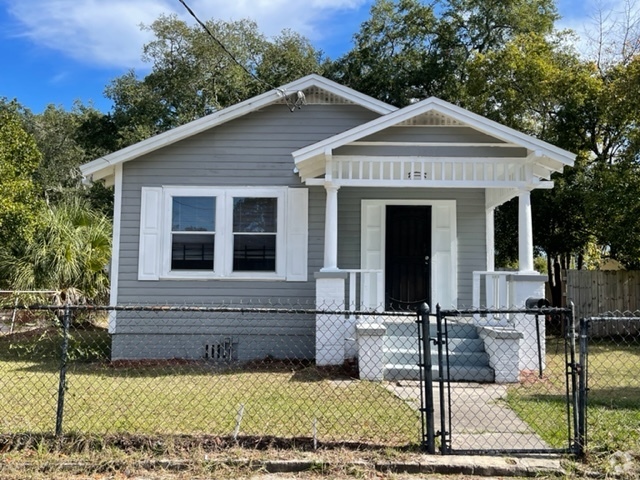 Building Photo - 1837 Lambert St Rental