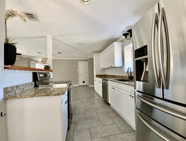 Photo - 2704 Palomino Dr