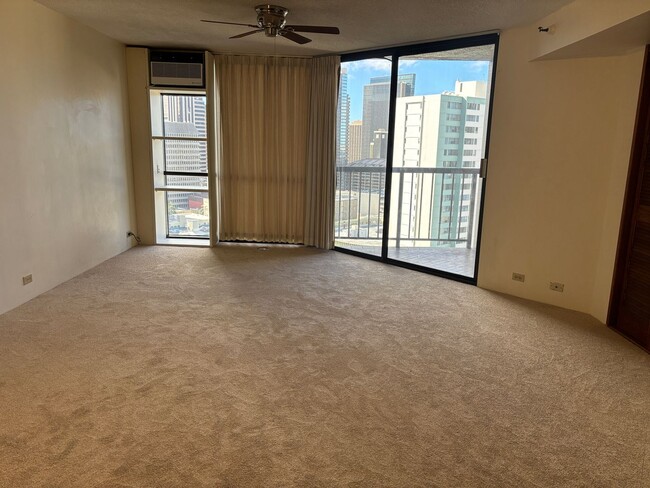 Honolulu Tower - 2 Bdrm/2 Bath/1 Prkg (Chi... - Honolulu Tower - 2 Bdrm/2 Bath/1 Prkg (Chi... Condo Unit 2009