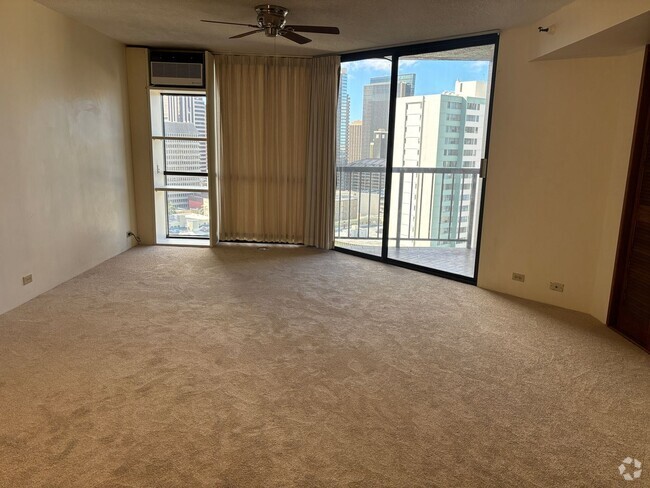 Building Photo - Honolulu Tower - 2 Bdrm/2 Bath/1 Prkg (Chi... Unit 2009 Rental