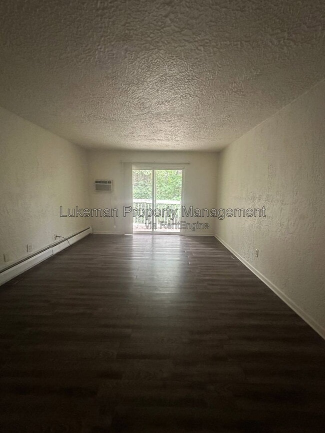 1405 Huntington Ave Unit 3