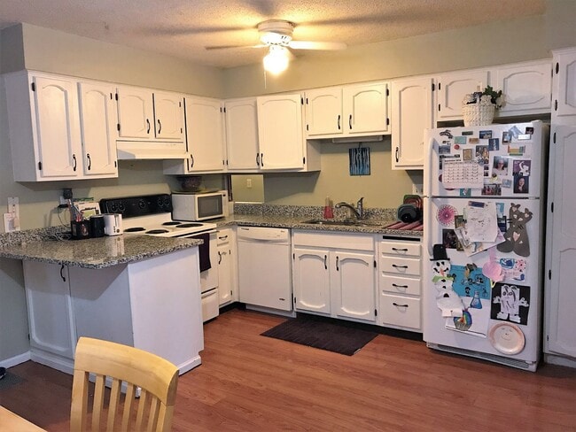Photo - 8295-8301 144th St. W.