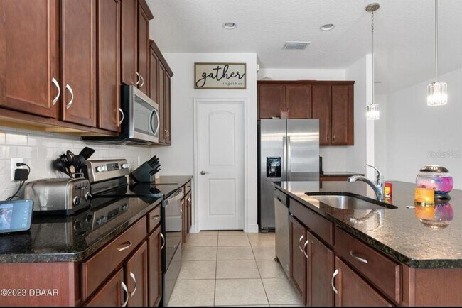 Photo - 5435 Estero Loop