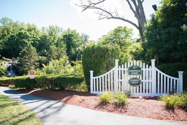 Building Photo - 47 Samuel Dr