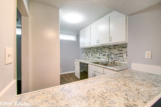 Photo - Don’t Miss Out! Look, Lease, and Live Spec...